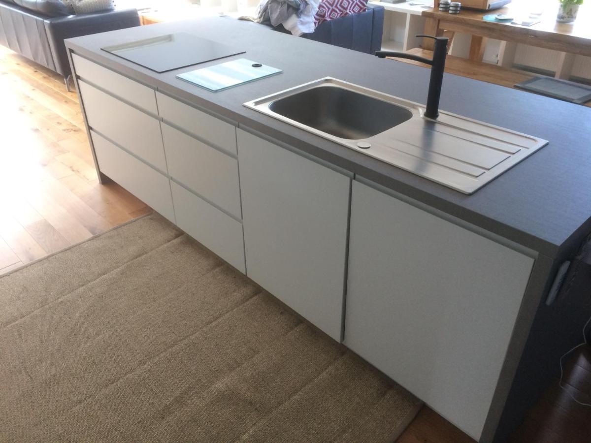 Spacious Contemporary Chalet Type Apartment. Γκάλγουεϊ Εξωτερικό φωτογραφία